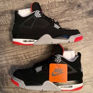 Air Jordan 4